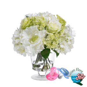 Bouquet di fiori misti bianchi con ciuccio per neonati