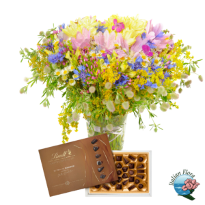 Bouquet con fiori da campo e cioccolatini