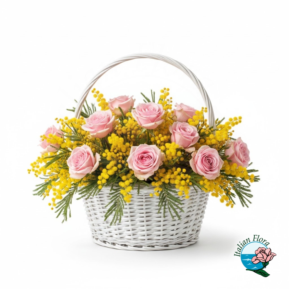 Cesto di rose rosa e mimosa